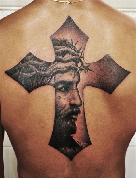 tatuagem de cruz na barriga|50 Tatuagens de Jesus Cristo: Braço, Costas,。